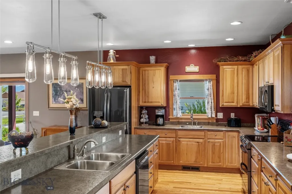 118 Keri Street Manhattan MT 59741
