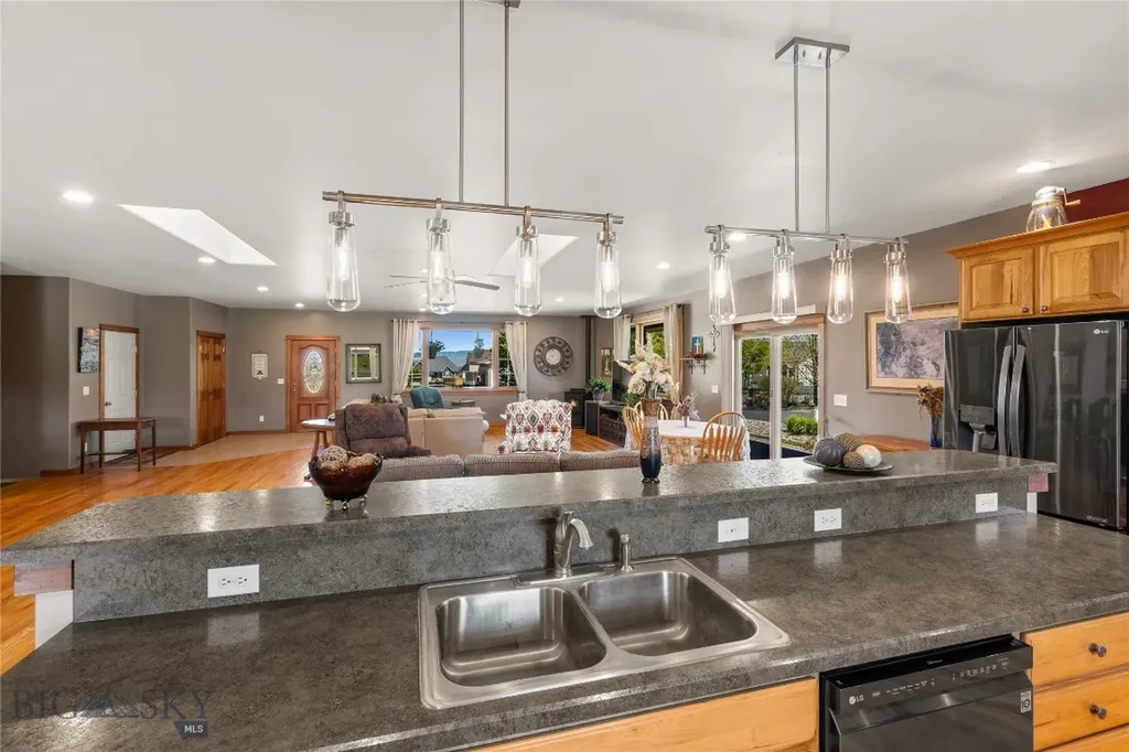 118 Keri Street Manhattan MT 59741