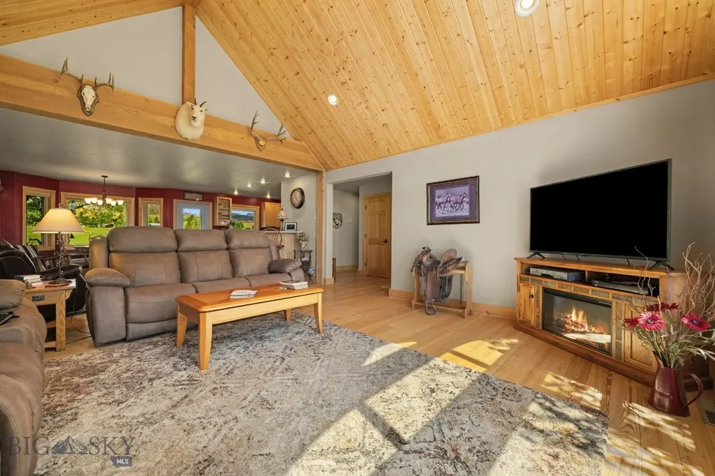 45 Sphinx Mountain Court Ennis MT 59729
