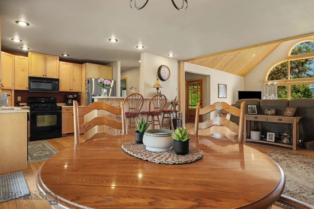 45 Sphinx Mountain Court Ennis MT 59729