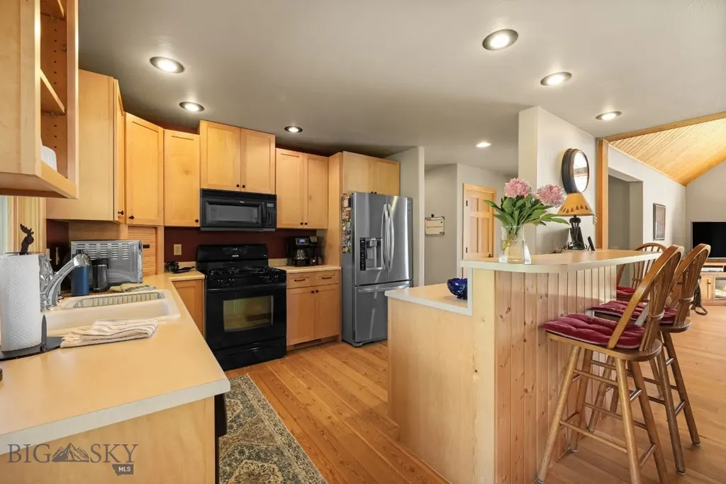 45 Sphinx Mountain Court Ennis MT 59729