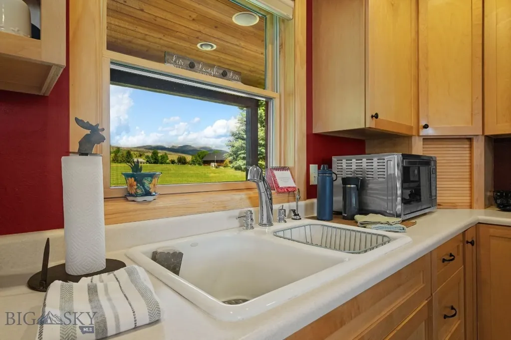45 Sphinx Mountain Court Ennis MT 59729