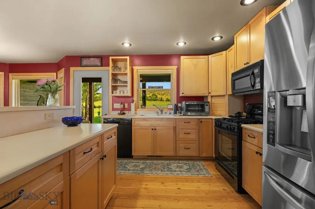 45 Sphinx Mountain Court Ennis MT 59729