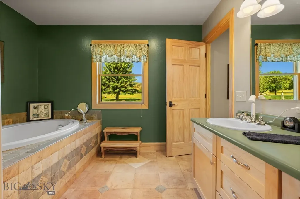 45 Sphinx Mountain Court Ennis MT 59729