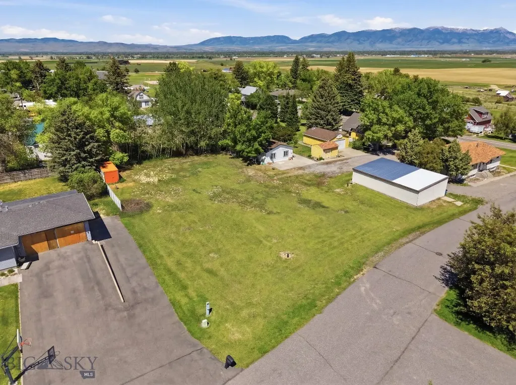 8087 Churchill Road Manhattan MT 59741