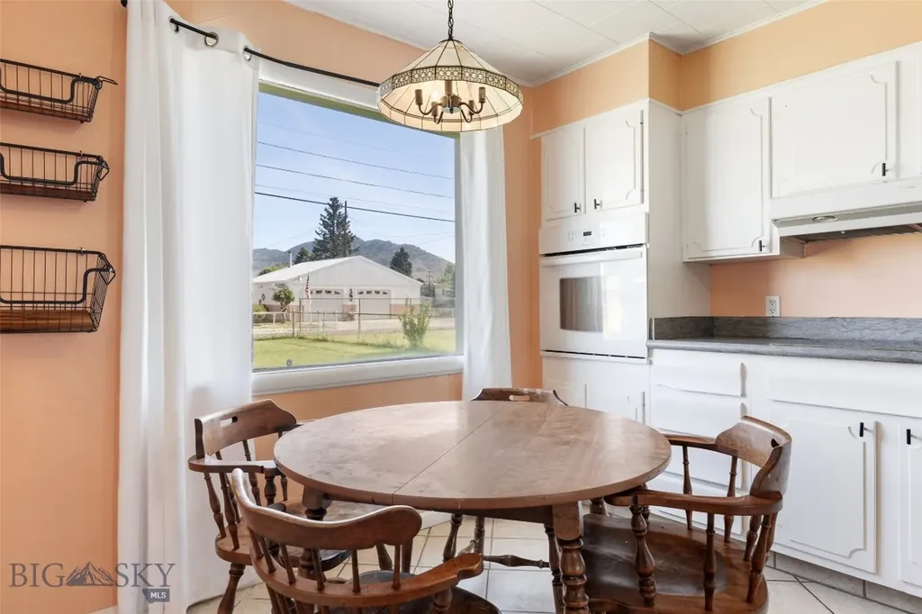 2205 North Drive Butte MT 59701