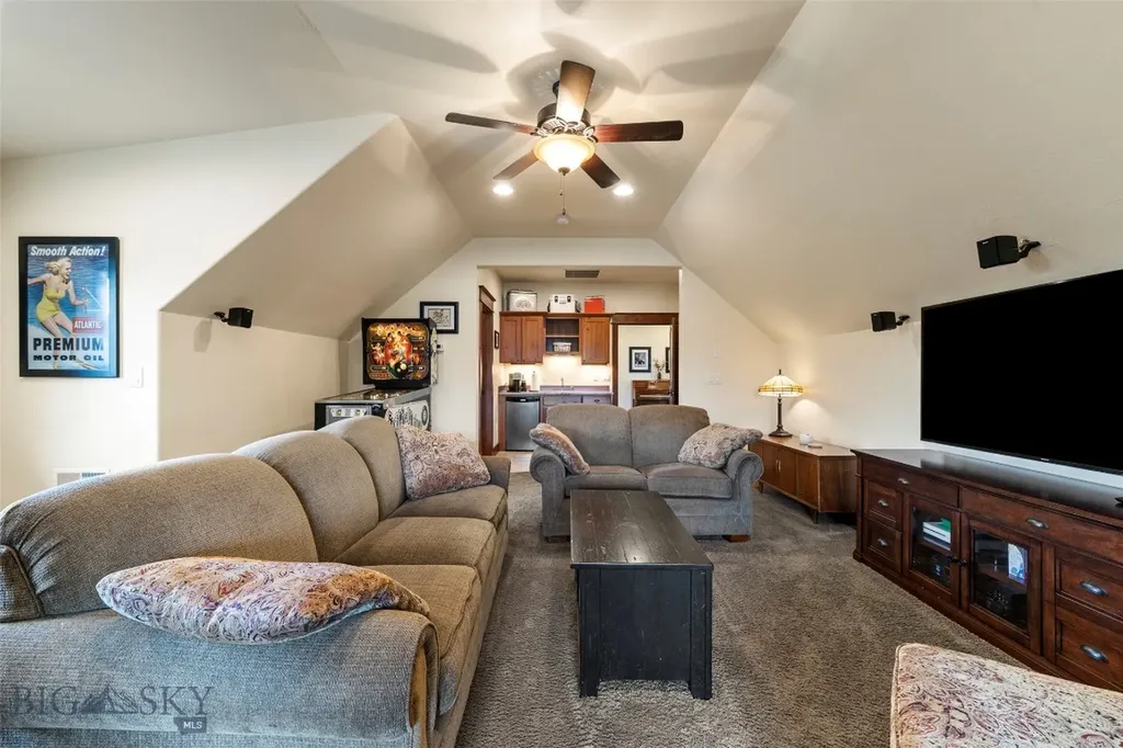 4194 Clydesdale Court Bozeman MT 59718