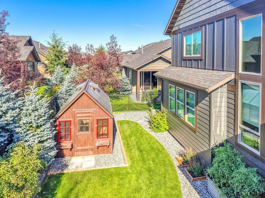 2014 Commonwealth Street Bozeman MT 59718