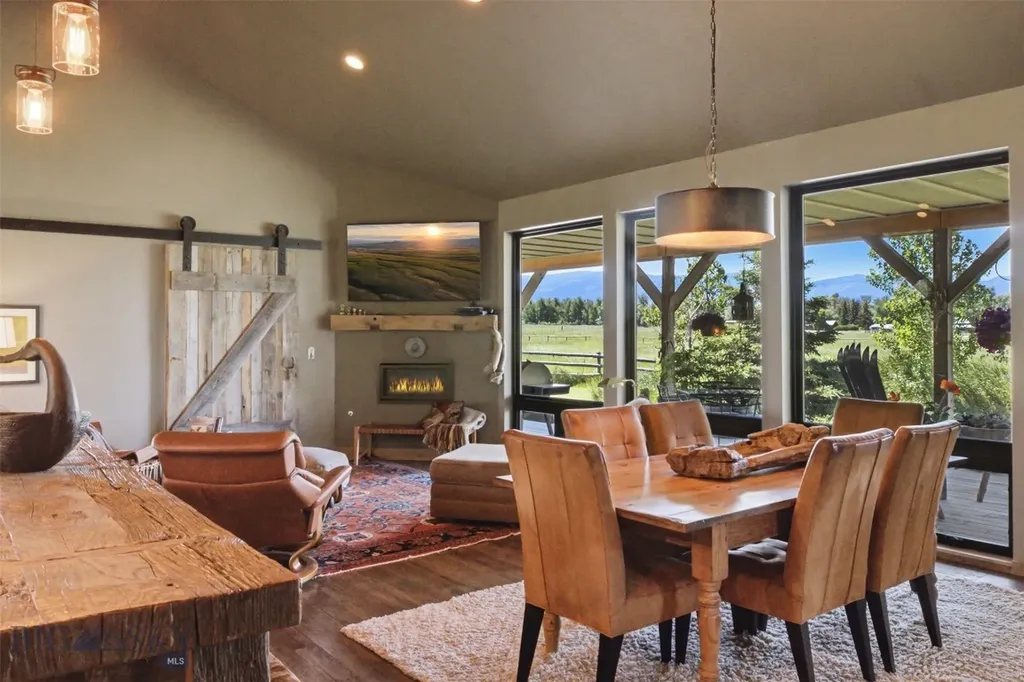 11762 Gooch Hill Road Gallatin Gateway MT 59730