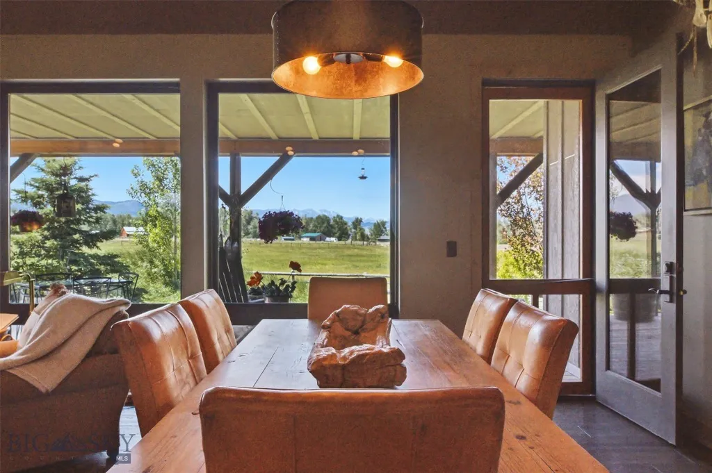11762 Gooch Hill Road Gallatin Gateway MT 59730