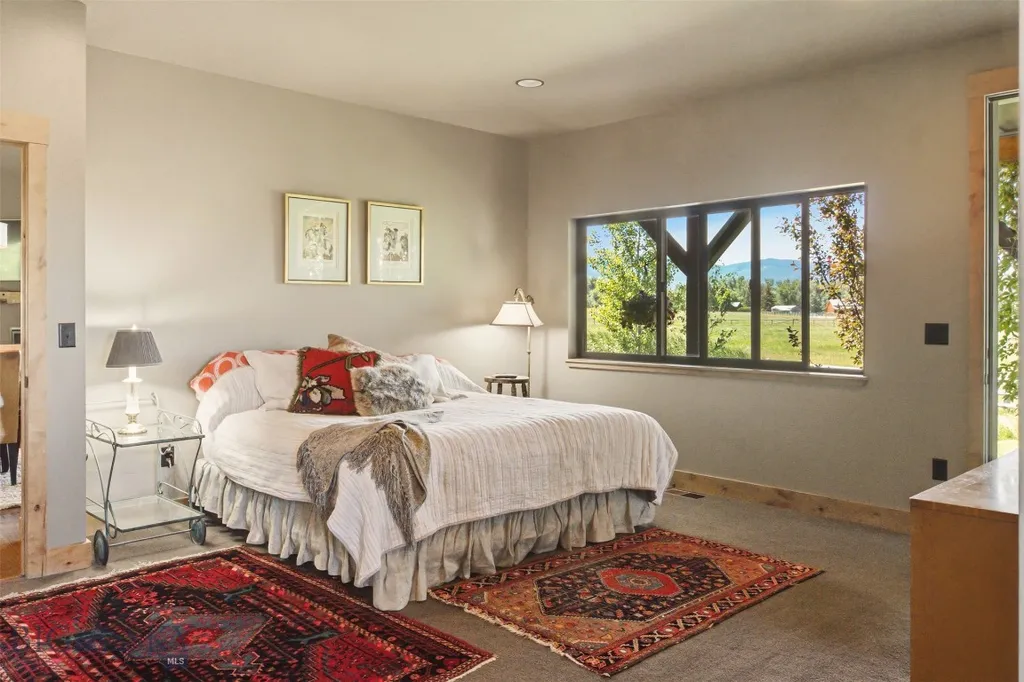11762 Gooch Hill Road Gallatin Gateway MT 59730