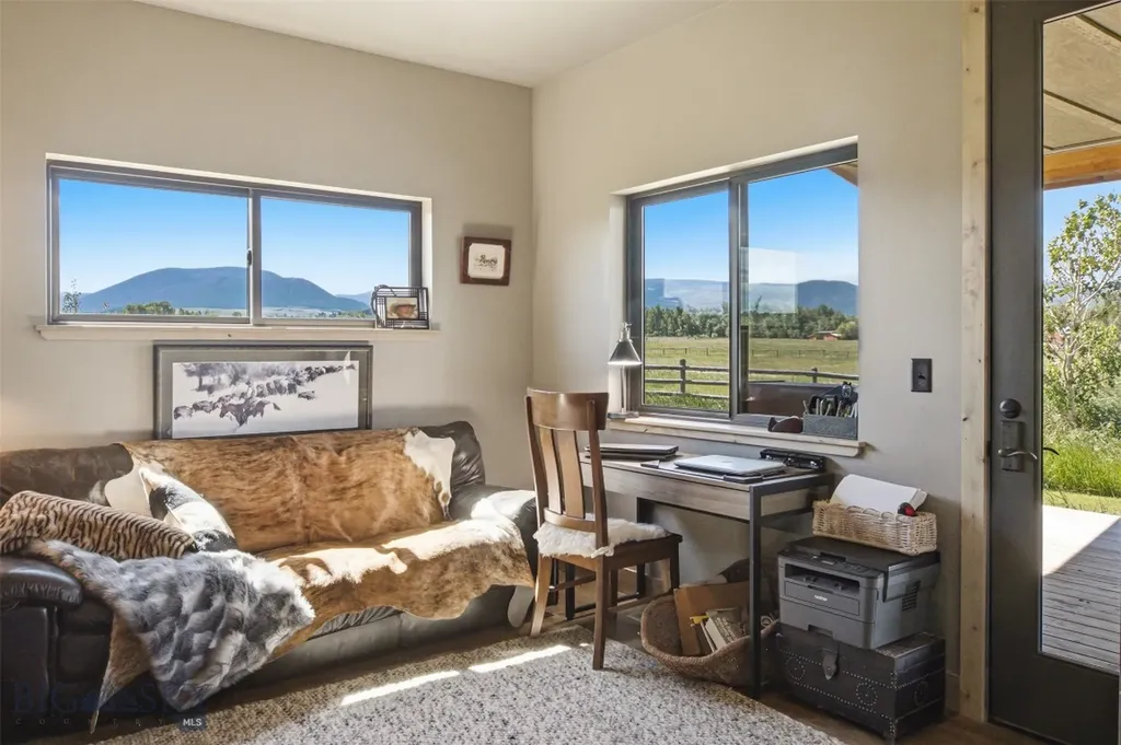 11762 Gooch Hill Road Gallatin Gateway MT 59730