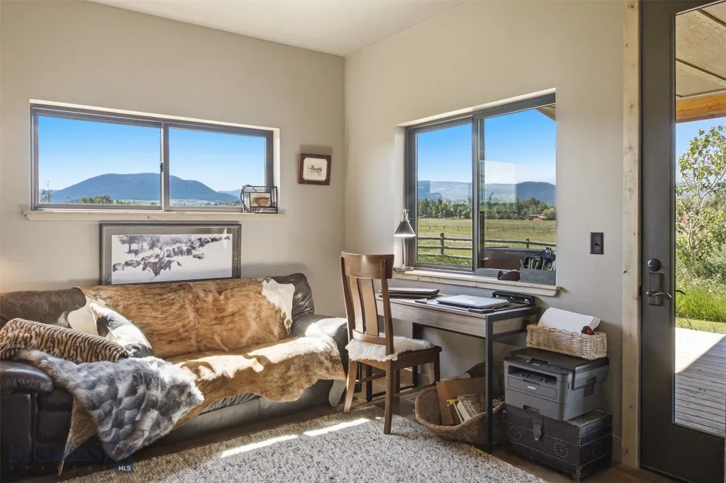 11762 Gooch Hill Road Gallatin Gateway MT 59730