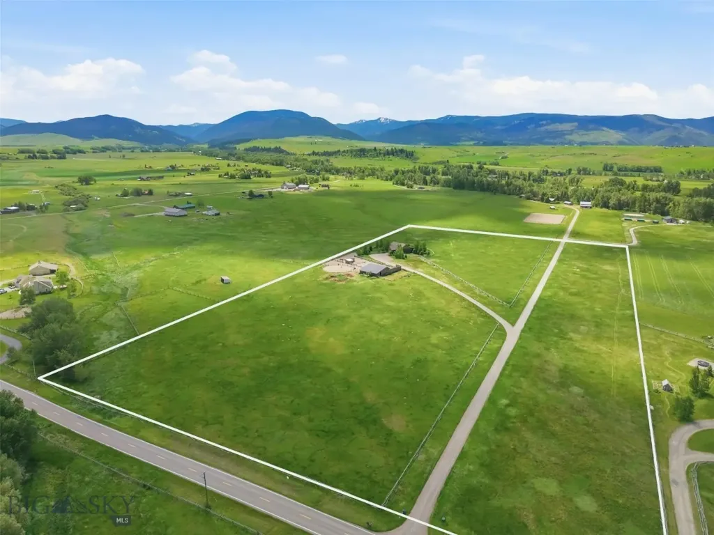 11762 Gooch Hill Road Gallatin Gateway MT 59730