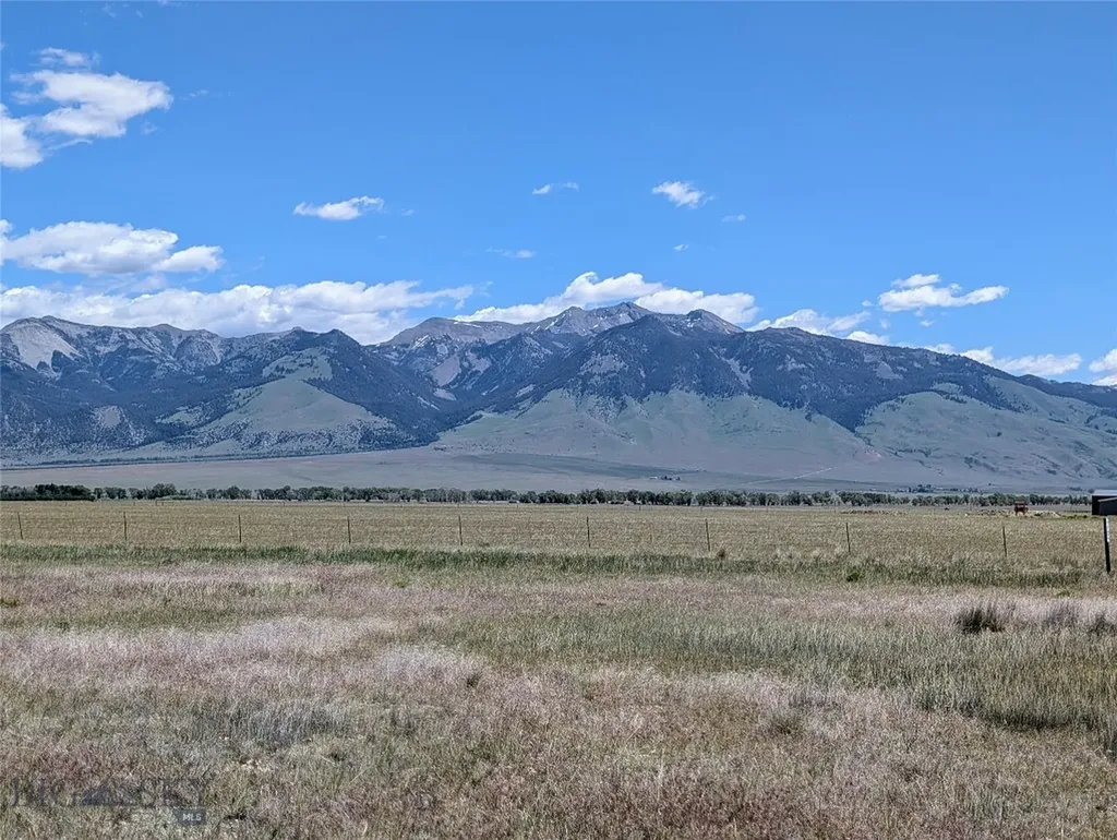 1 Lonesome Dove Ranch Section 27 S Cameron MT 59720