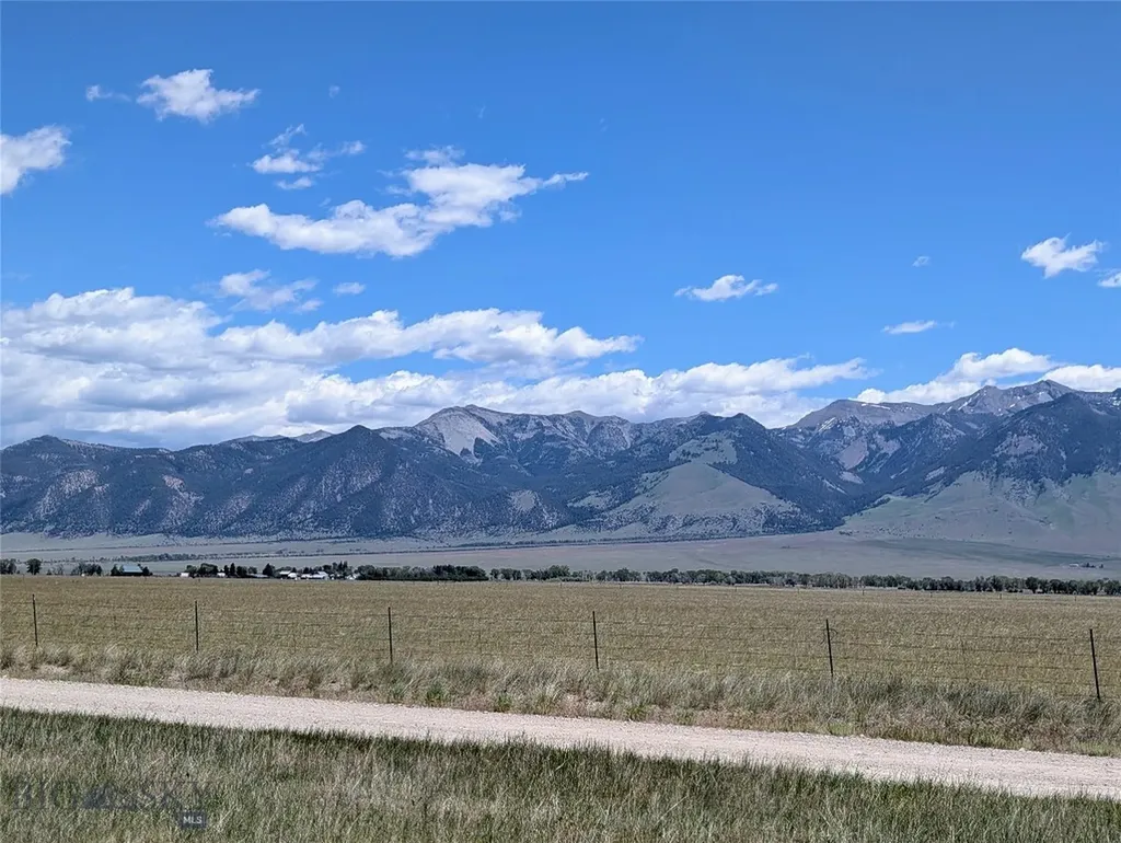 1 Lonesome Dove Ranch Section 27 S Cameron MT 59720
