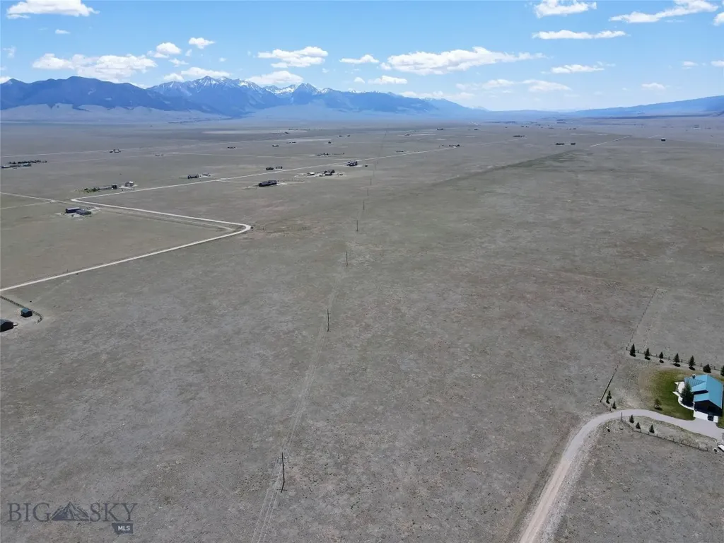1 Lonesome Dove Ranch Section 27 S Cameron MT 59720