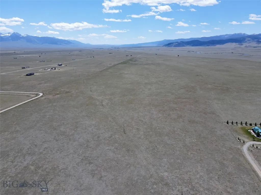 1 Lonesome Dove Ranch Section 27 S Cameron MT 59720