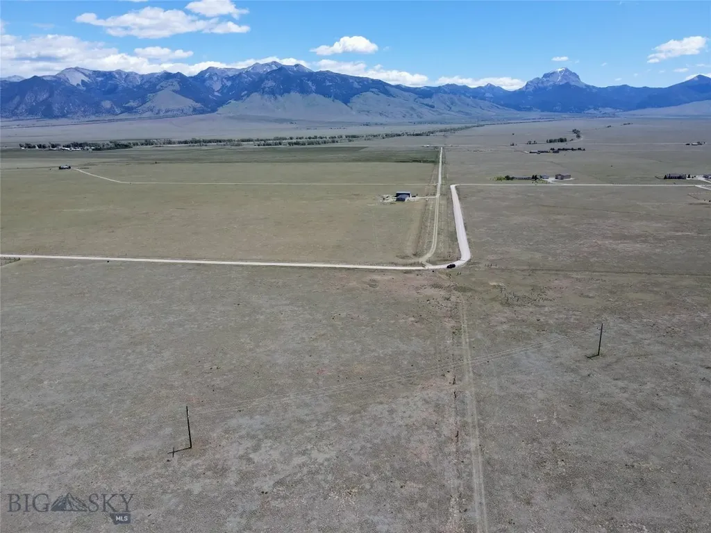 1 Lonesome Dove Ranch Section 27 S Cameron MT 59720