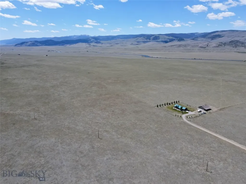 1 Lonesome Dove Ranch Section 27 S Cameron MT 59720
