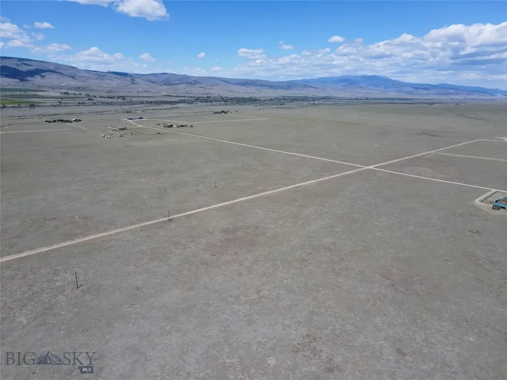 1 Lonesome Dove Ranch Section 27 S Cameron MT 59720