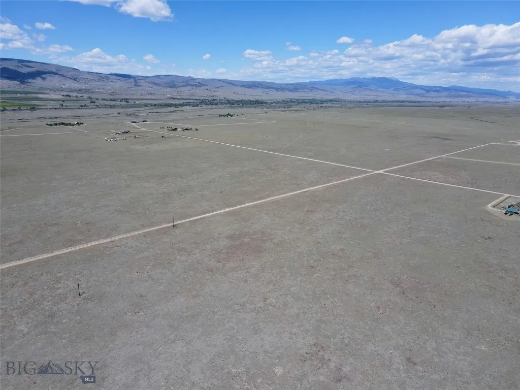 1 Lonesome Dove Ranch Section 27 S Cameron MT 59720