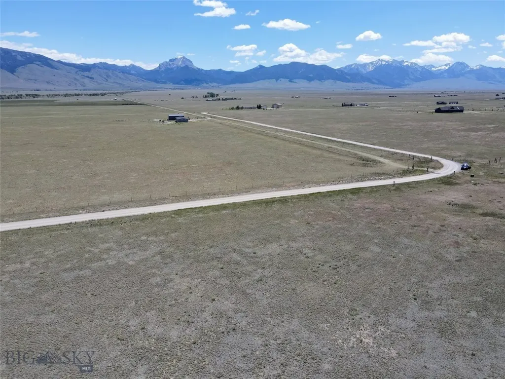 1 Lonesome Dove Ranch Section 27 S Cameron MT 59720