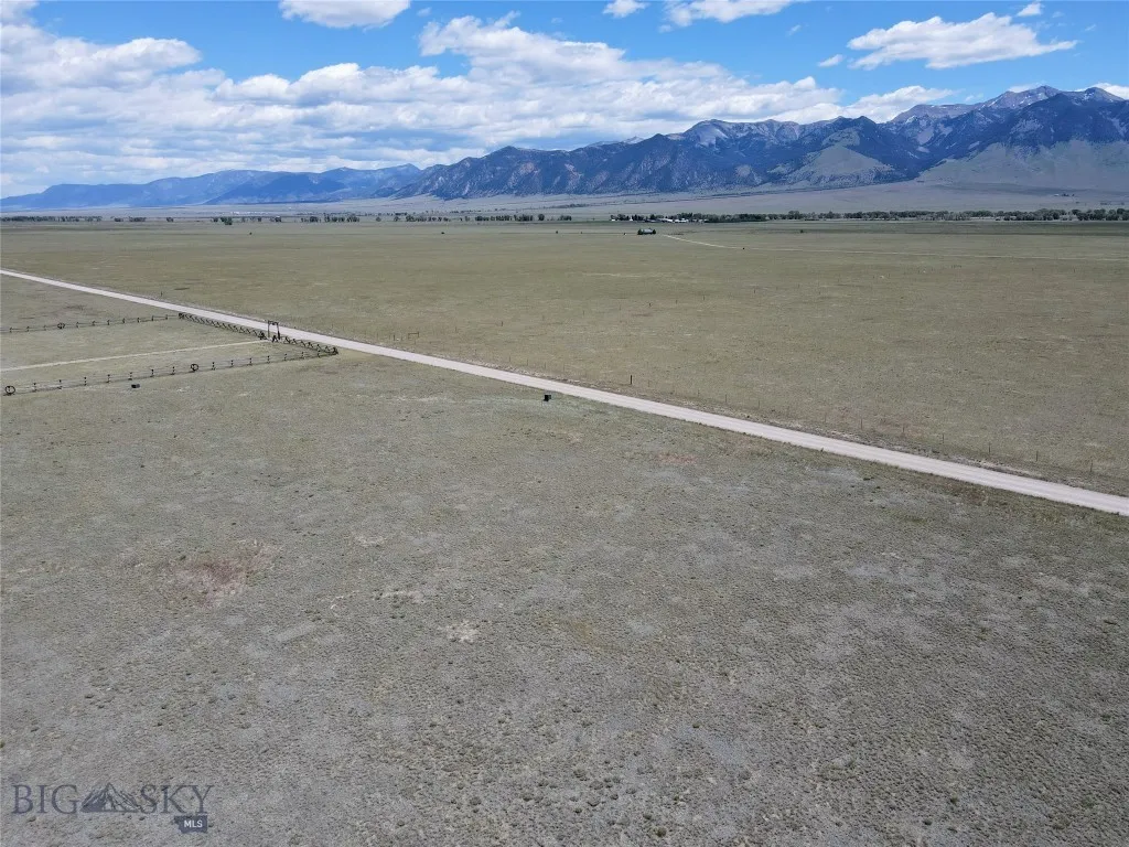 1 Lonesome Dove Ranch Section 27 S Cameron MT 59720