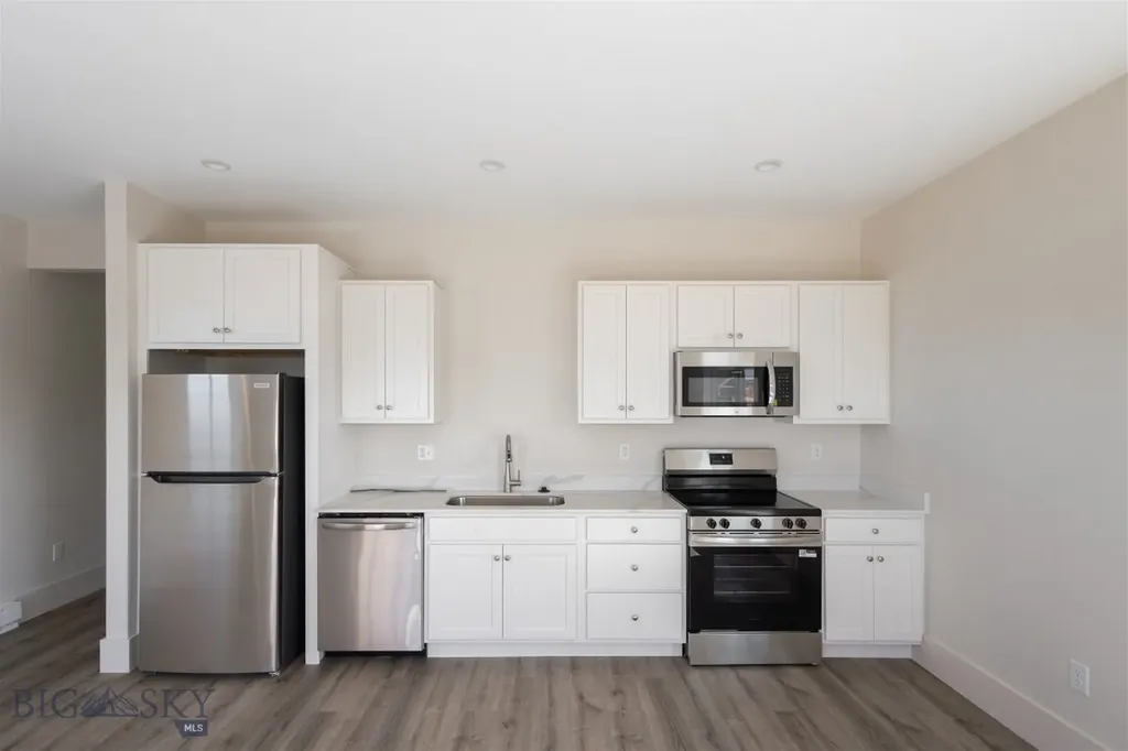 2300 Oriole Drive Belgrade MT 59714