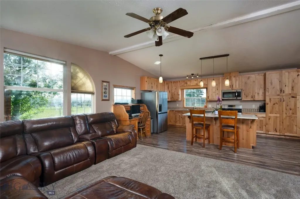 118 Wheeler Mountain Way Gallatin Gateway MT 59730
