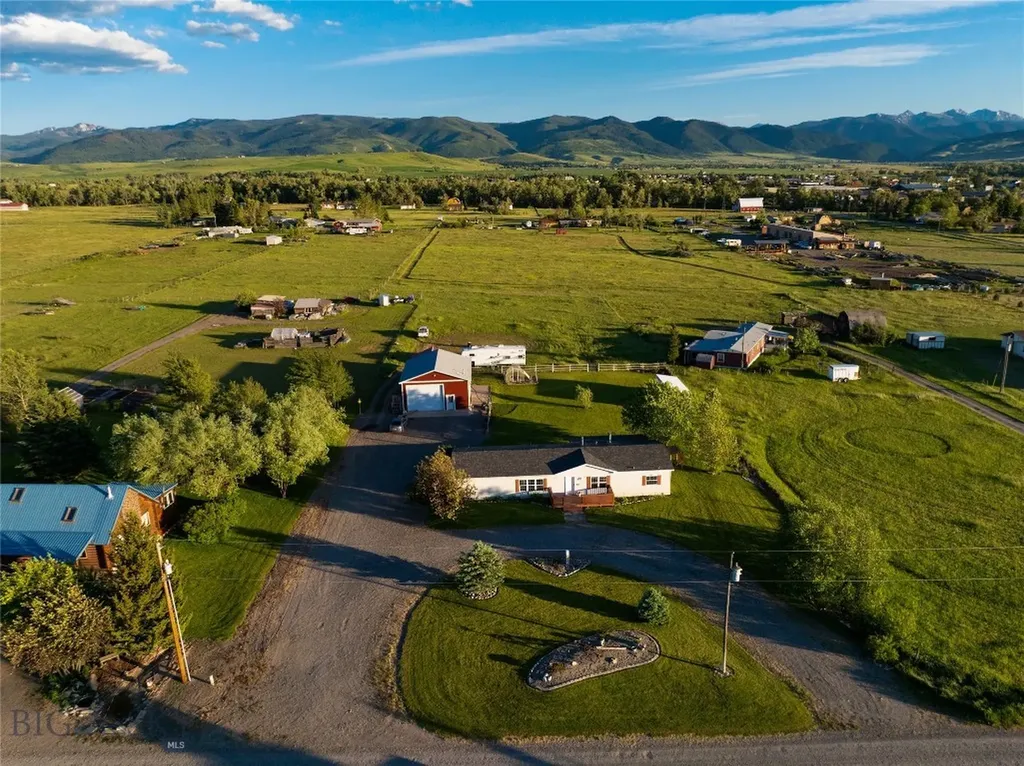 118 Wheeler Mountain Way Gallatin Gateway MT 59730