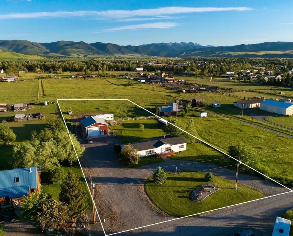 118 Wheeler Mountain Way Gallatin Gateway MT 59730