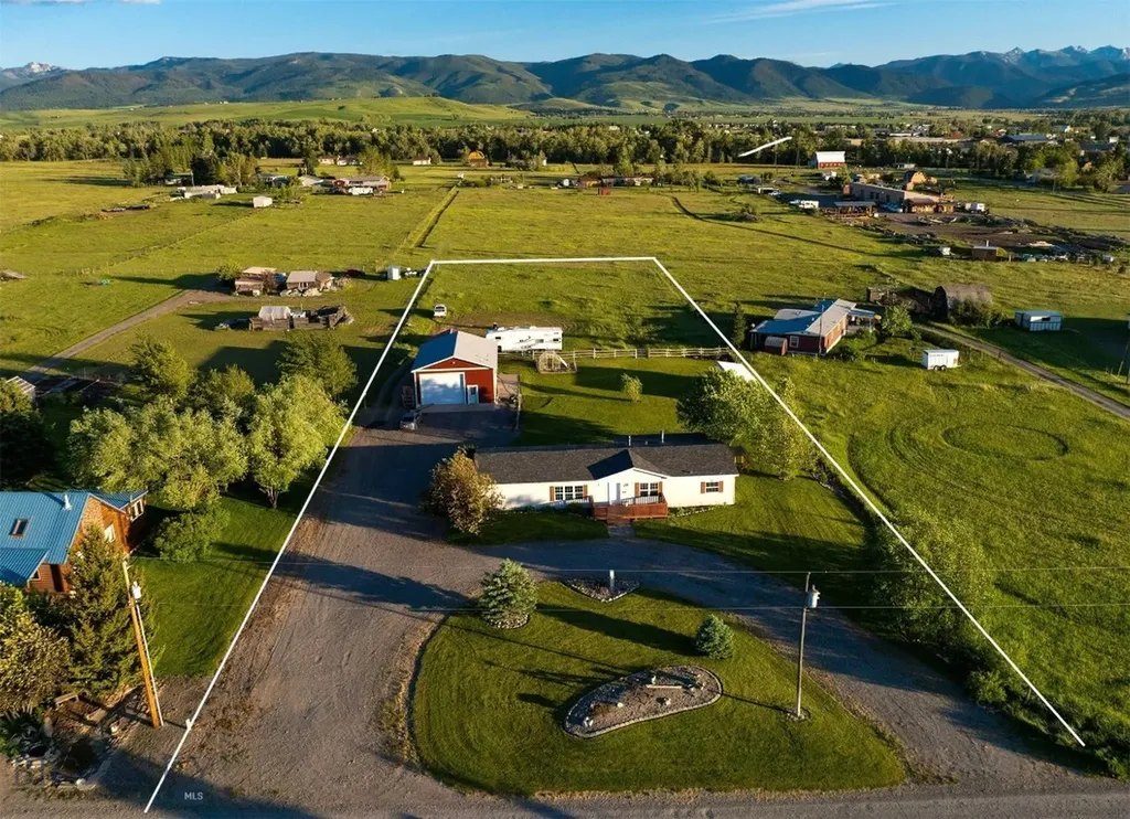 118 Wheeler Mountain Way Gallatin Gateway MT 59730