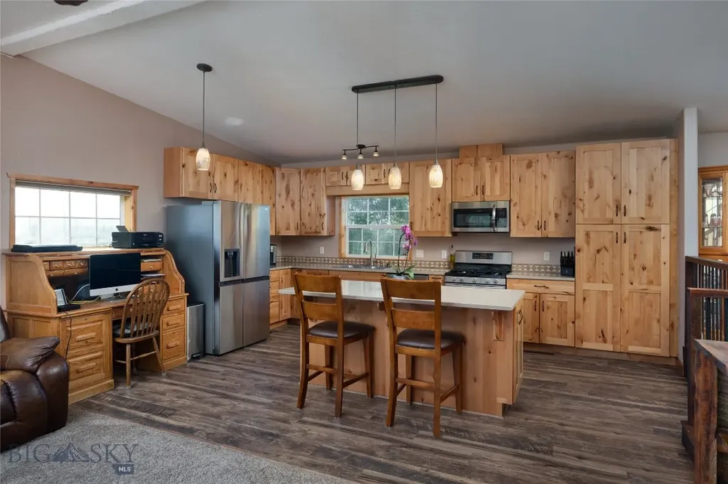 118 Wheeler Mountain Way Gallatin Gateway MT 59730