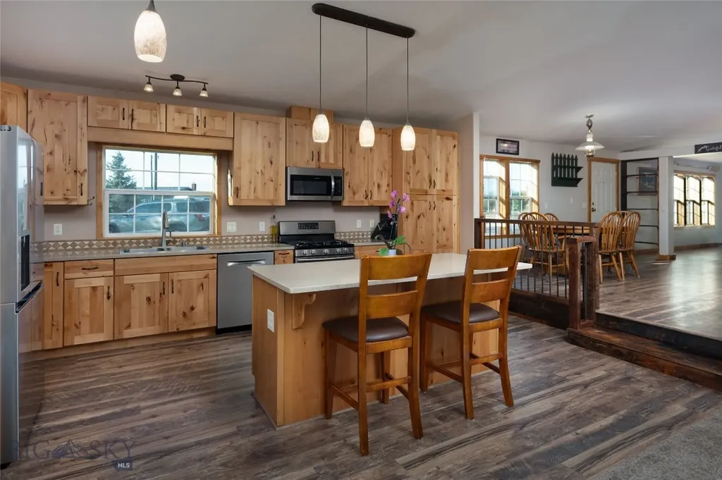 118 Wheeler Mountain Way Gallatin Gateway MT 59730