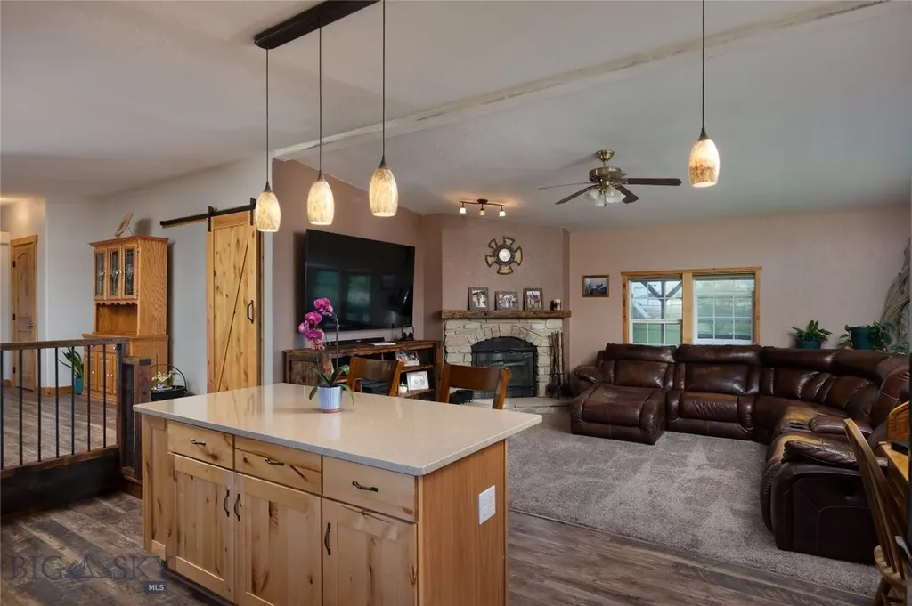 118 Wheeler Mountain Way Gallatin Gateway MT 59730