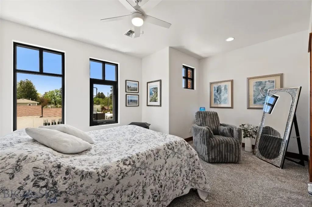 115 E Gallatin Avenue Manhattan MT 59741