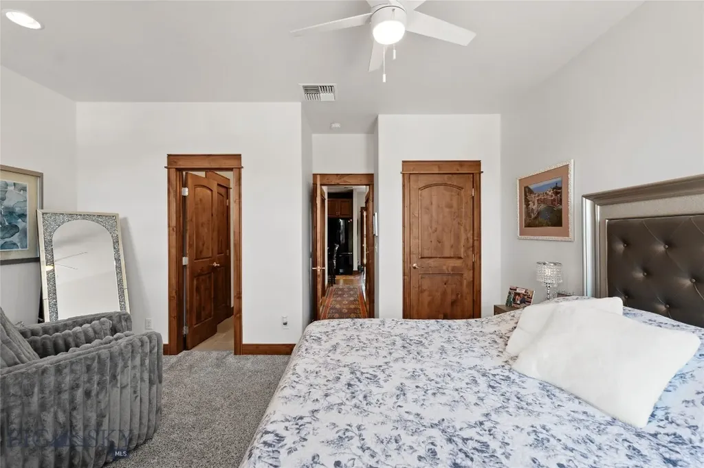 115 E Gallatin Avenue Manhattan MT 59741
