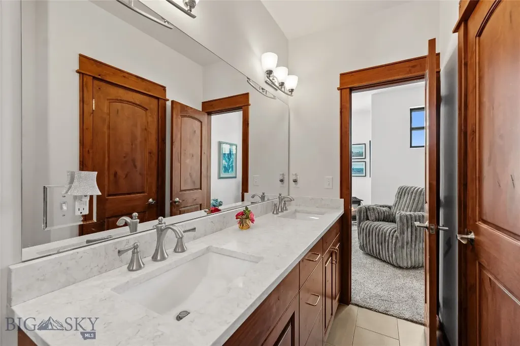 115 E Gallatin Avenue Manhattan MT 59741