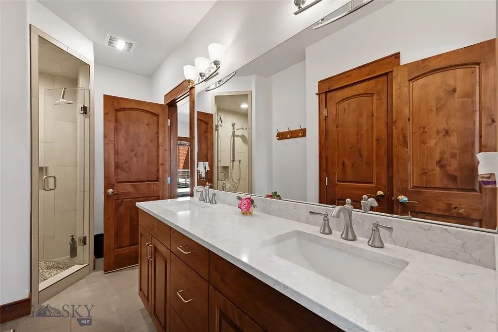 115 E Gallatin Avenue Manhattan MT 59741