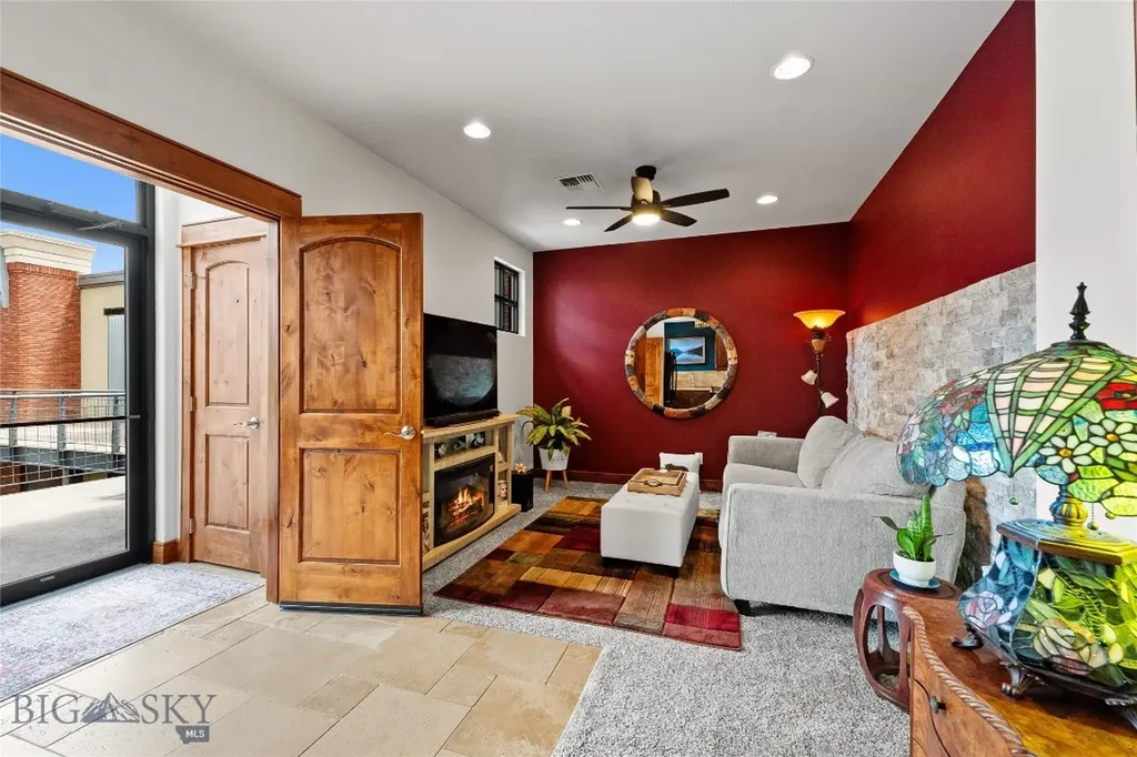 115 E Gallatin Avenue Manhattan MT 59741