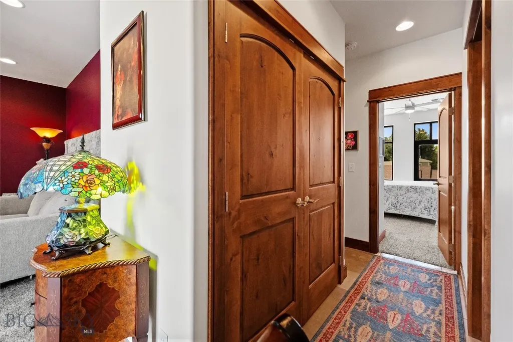 115 E Gallatin Avenue Manhattan MT 59741