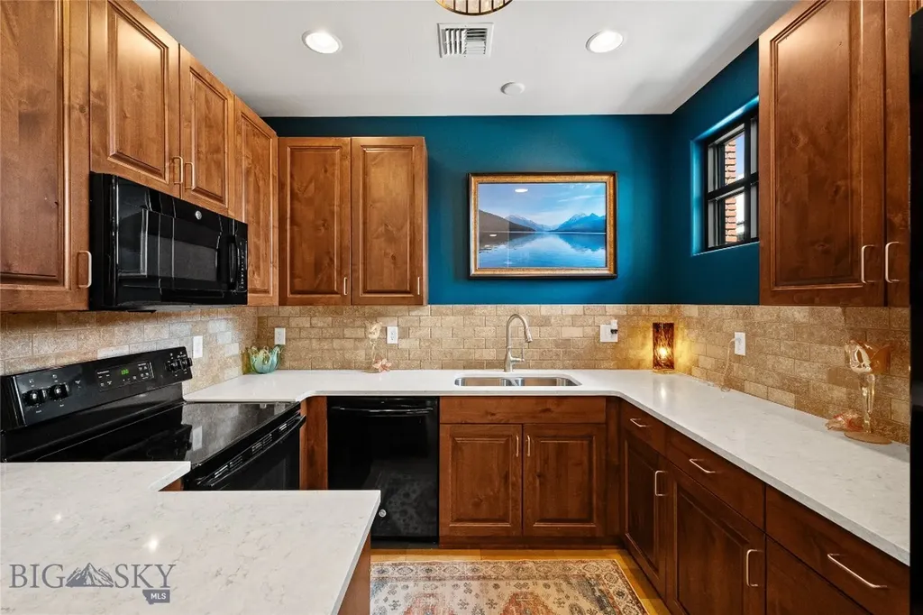115 E Gallatin Avenue Manhattan MT 59741