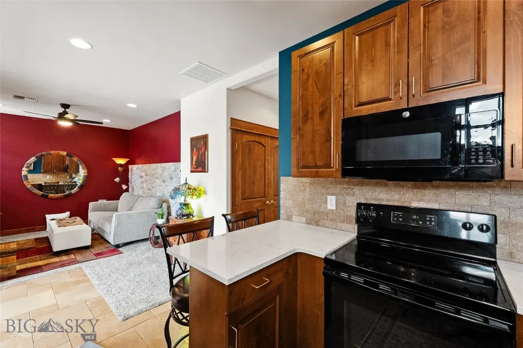 115 E Gallatin Avenue Manhattan MT 59741