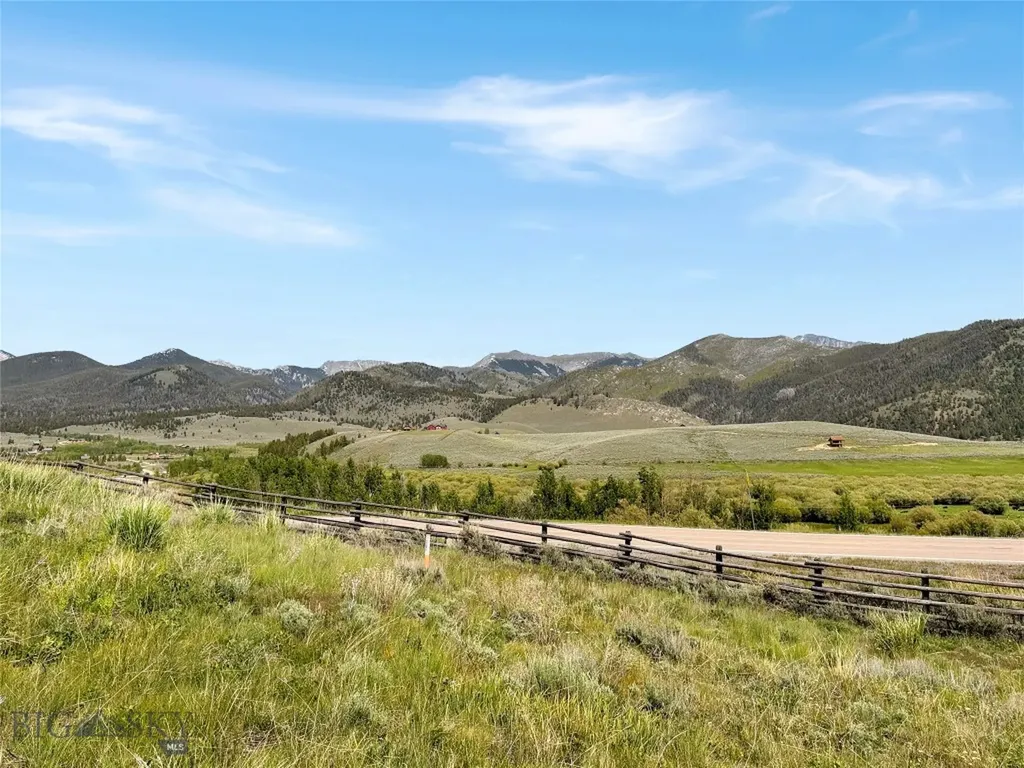 9363 Pioneer Mountain Scenic By-way Polaris MT 59746
