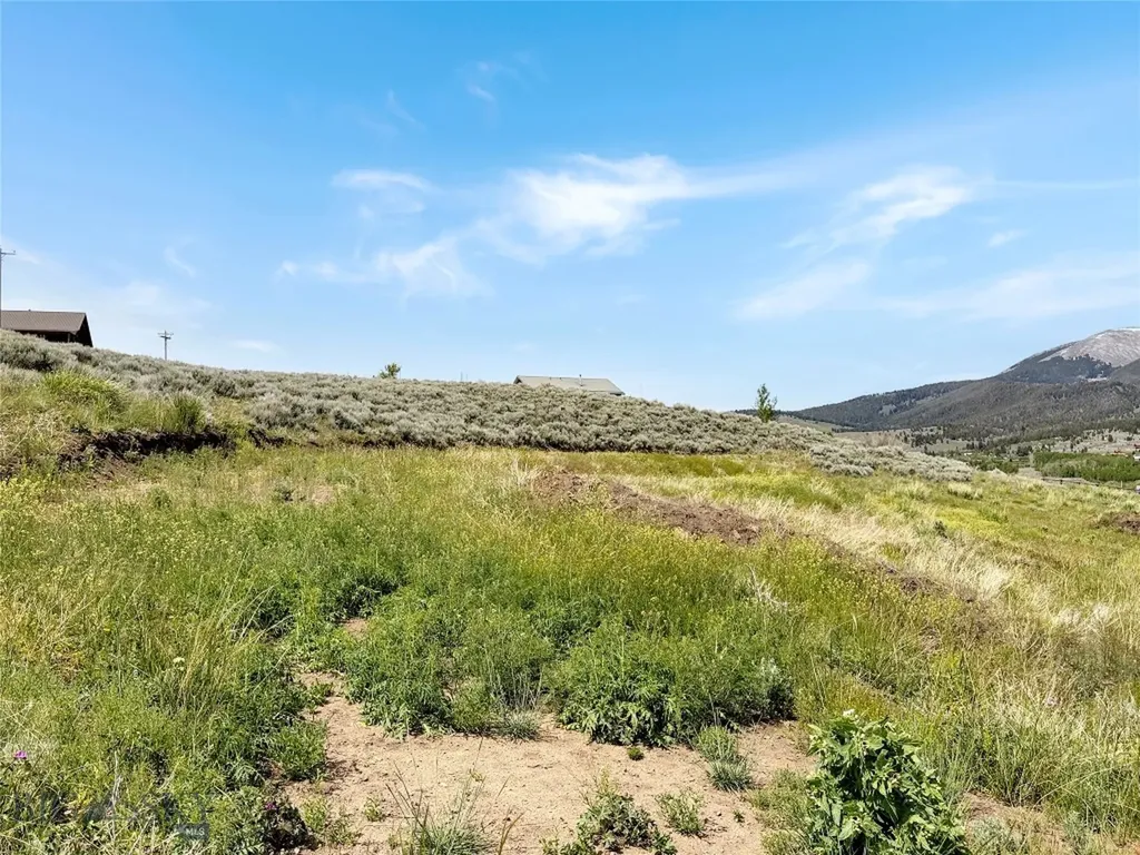9363 Pioneer Mountain Scenic By-way Polaris MT 59746