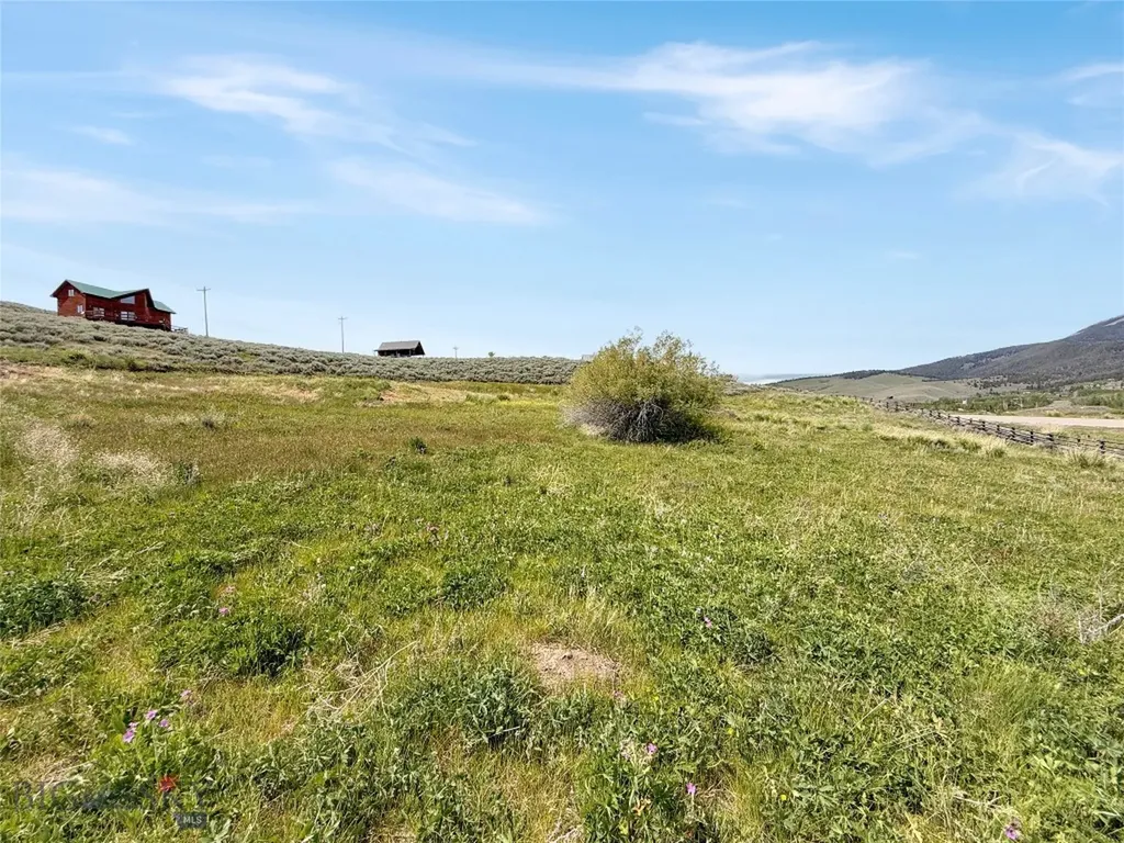 9363 Pioneer Mountain Scenic By-way Polaris MT 59746