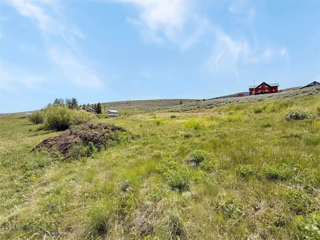 9363 Pioneer Mountain Scenic By-way Polaris MT 59746