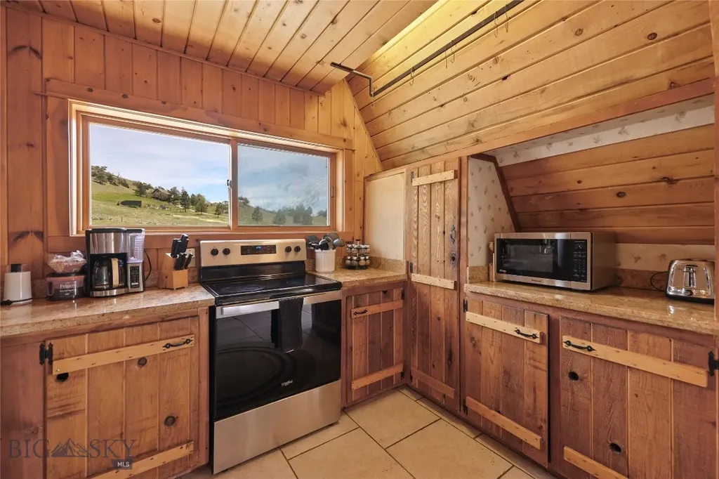 69 O Rea Creek Livingston MT 59047