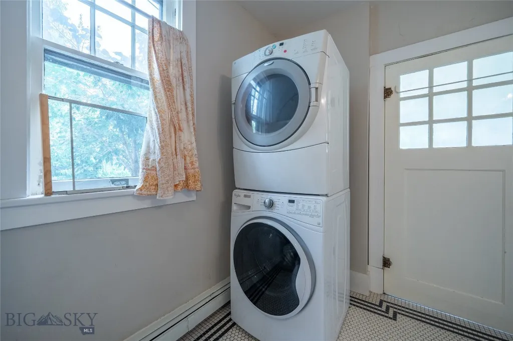 315 W Lewis Street Livingston MT 59047